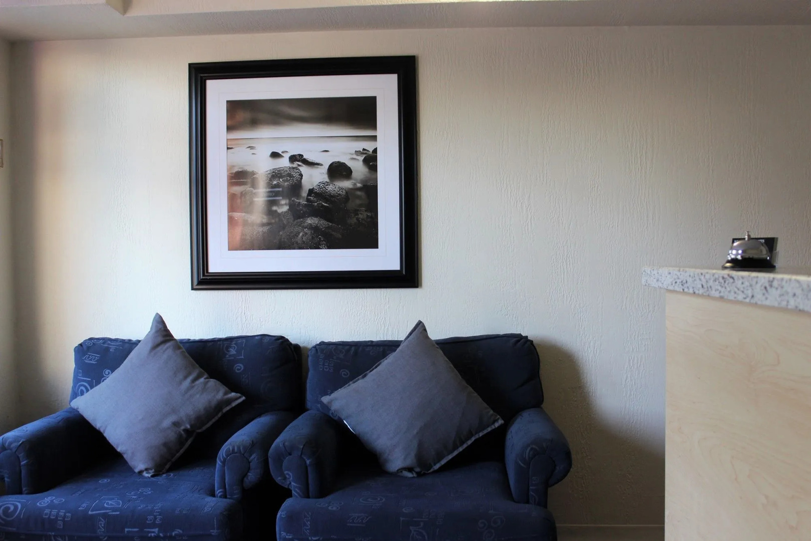 Wharncliffe Suites Motel