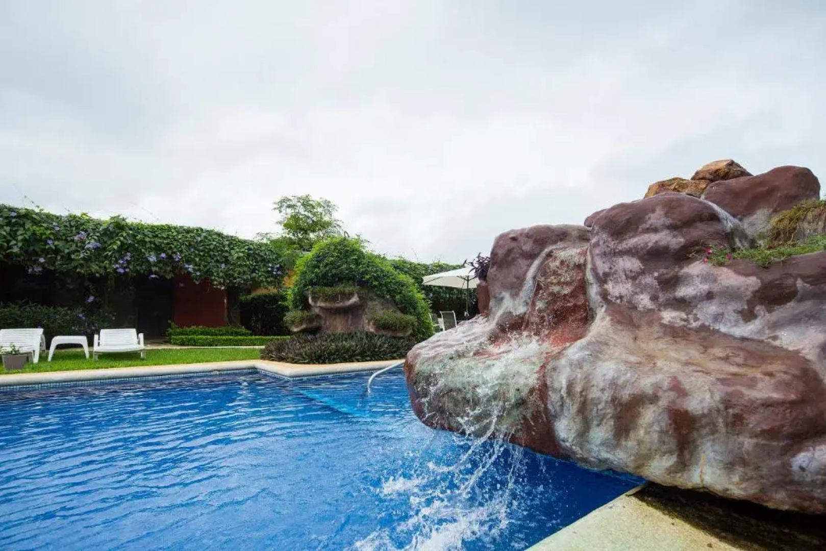 Playa Potrero Apartments