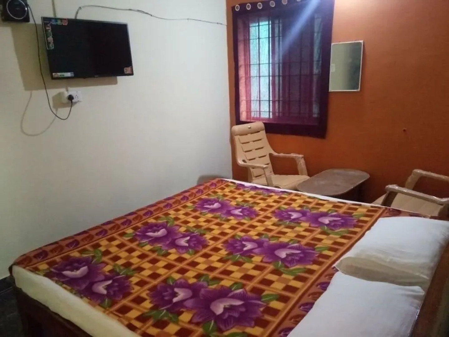 Kanish Home Stay