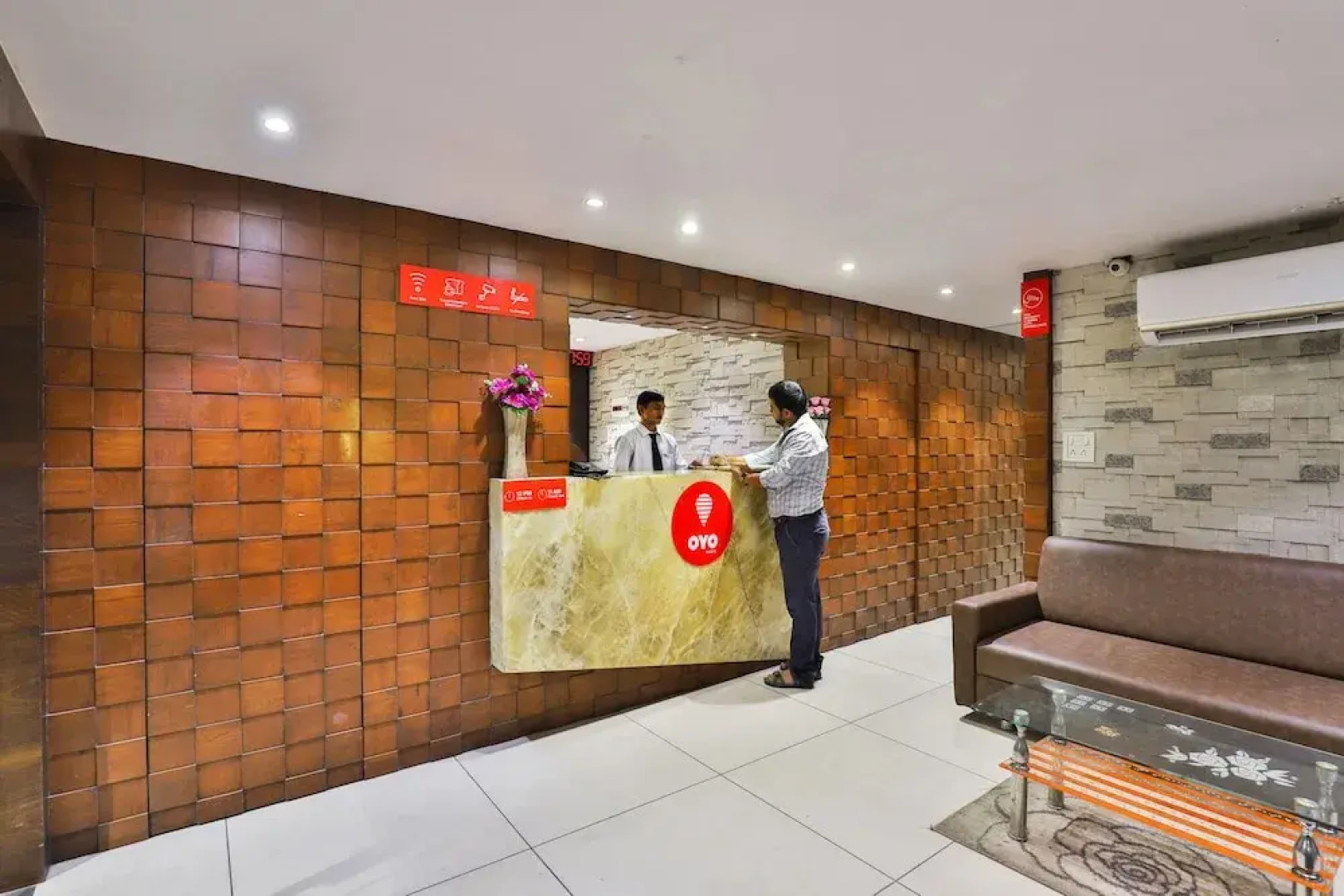 OYO 1389 Hotel Relax Inn