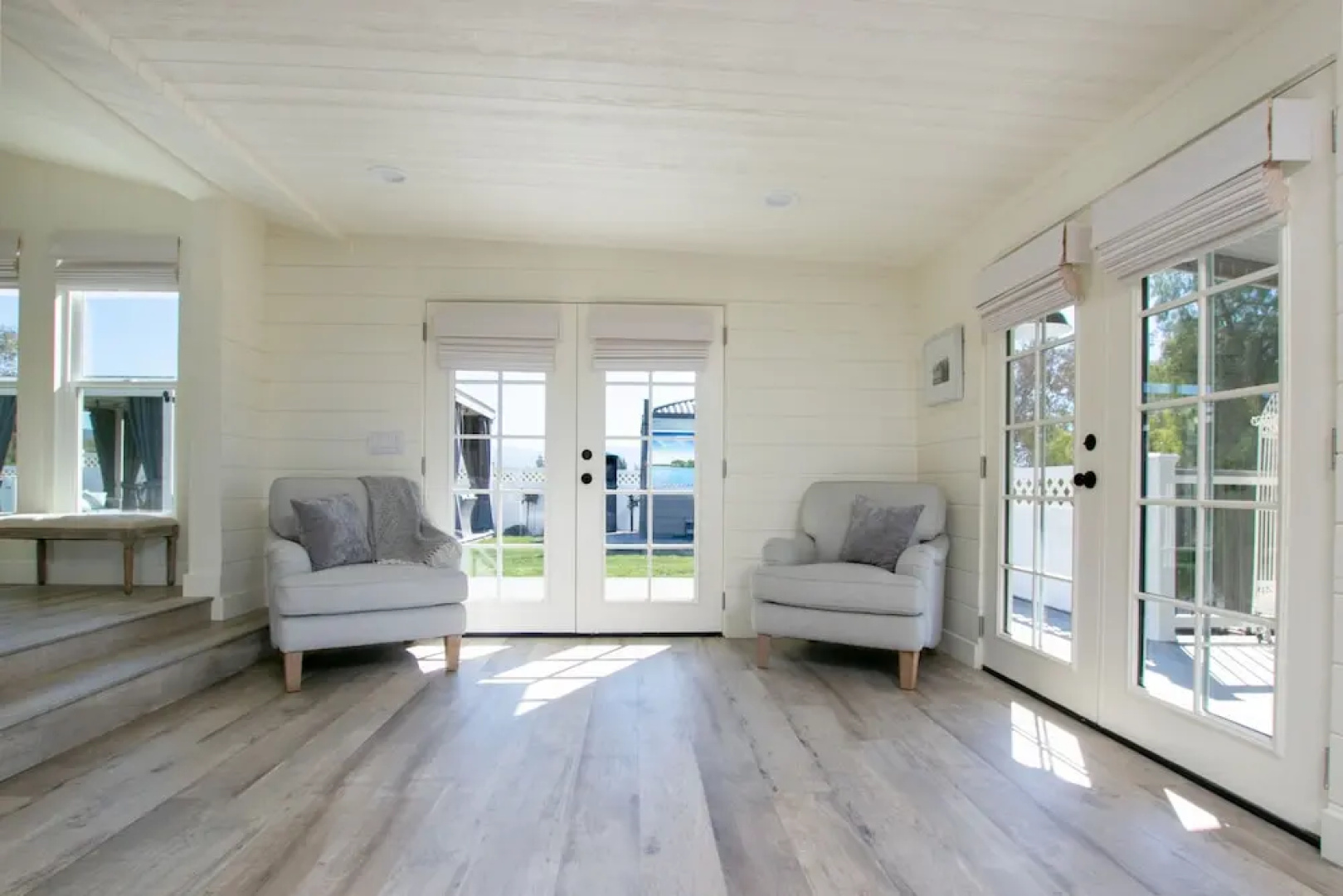 New Listing! Opulent W/ Hot Tub, Guest Suite 4 Bedroom Home