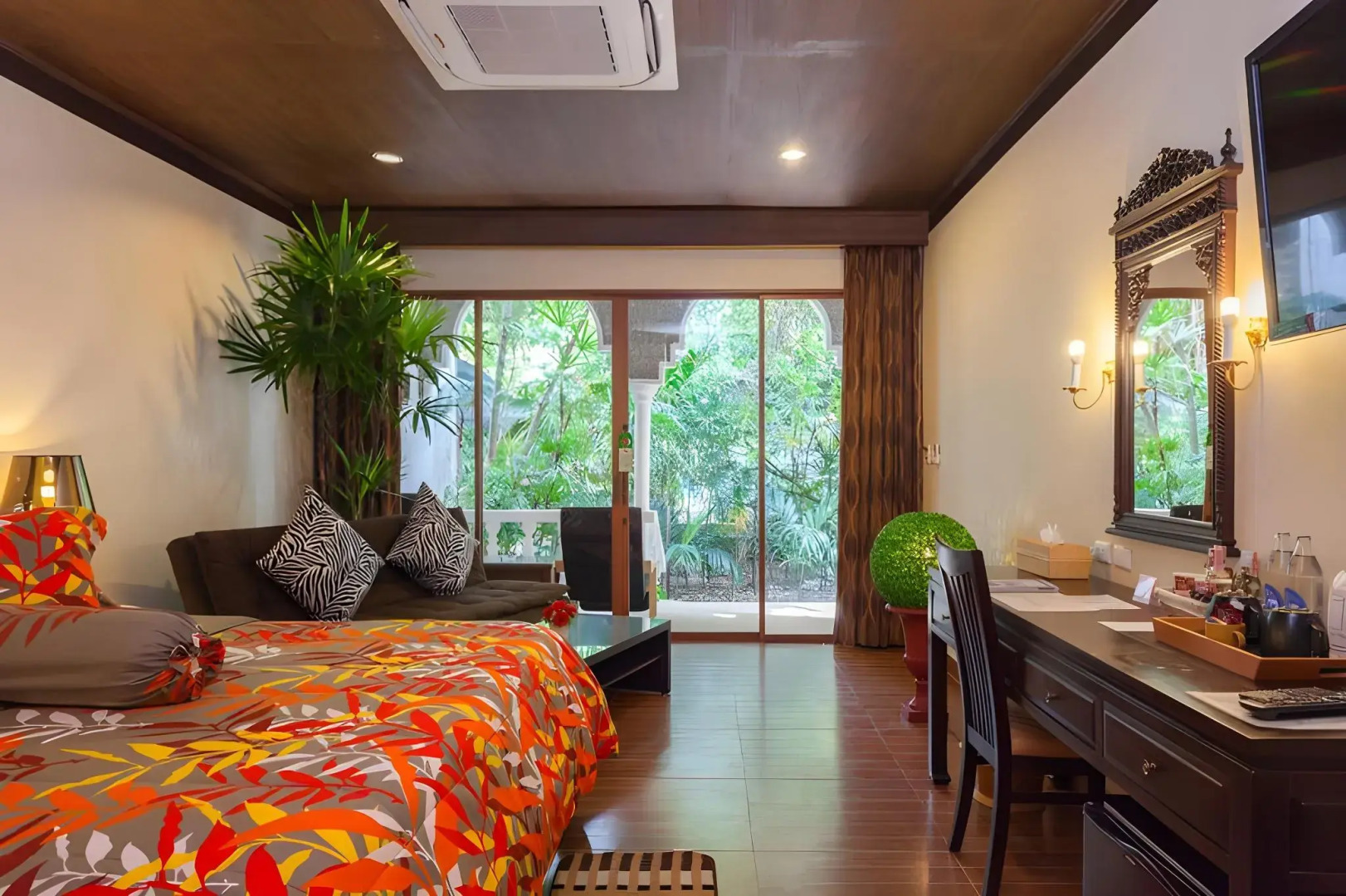 Tropica Bungalow Resort