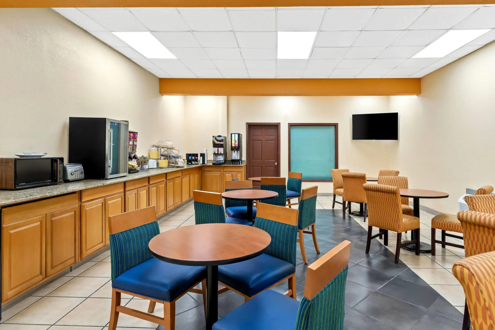 Days Inn by Wyndham Petersburg/South Fort Lee