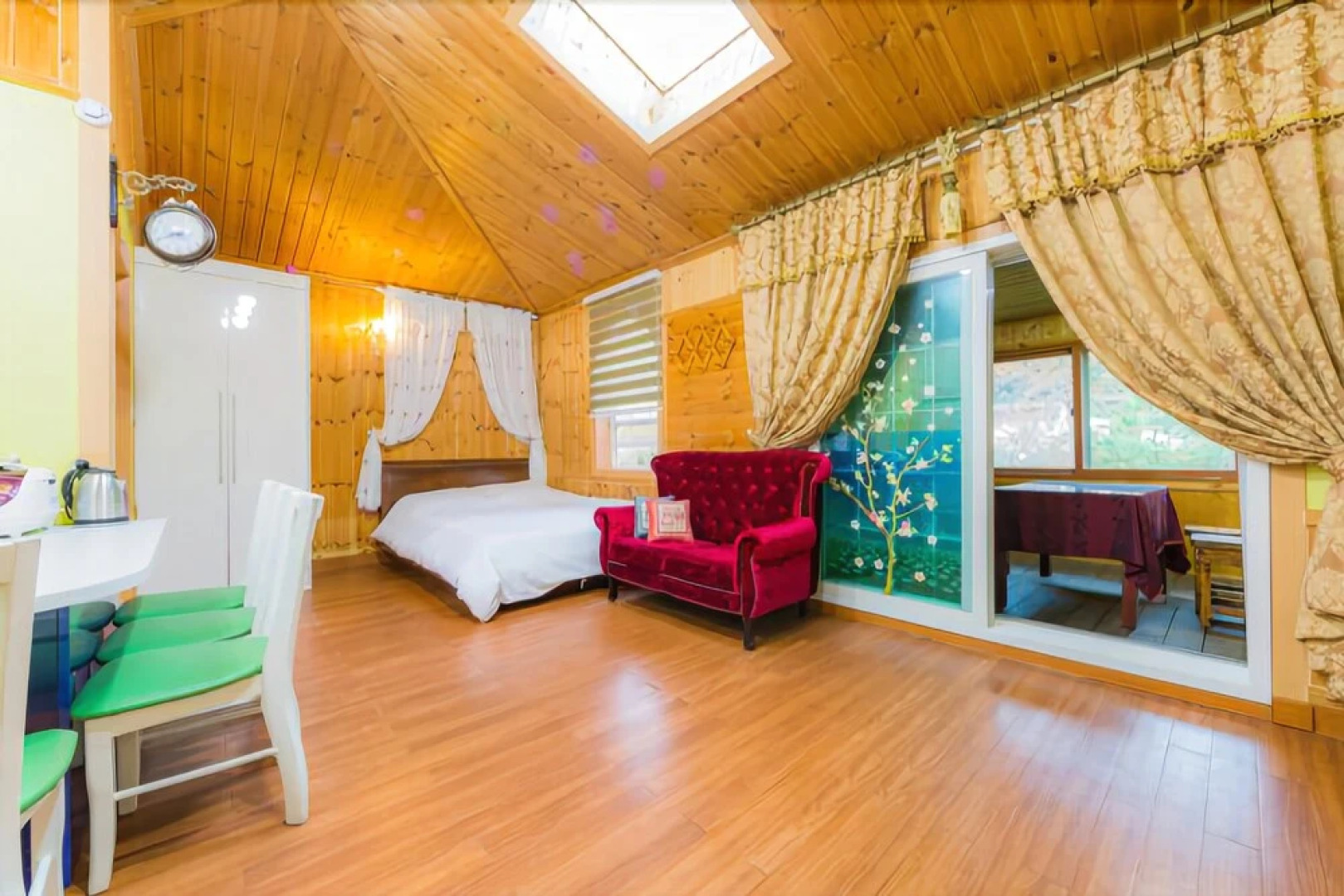 Yangpyeong Wide-garden House Pension