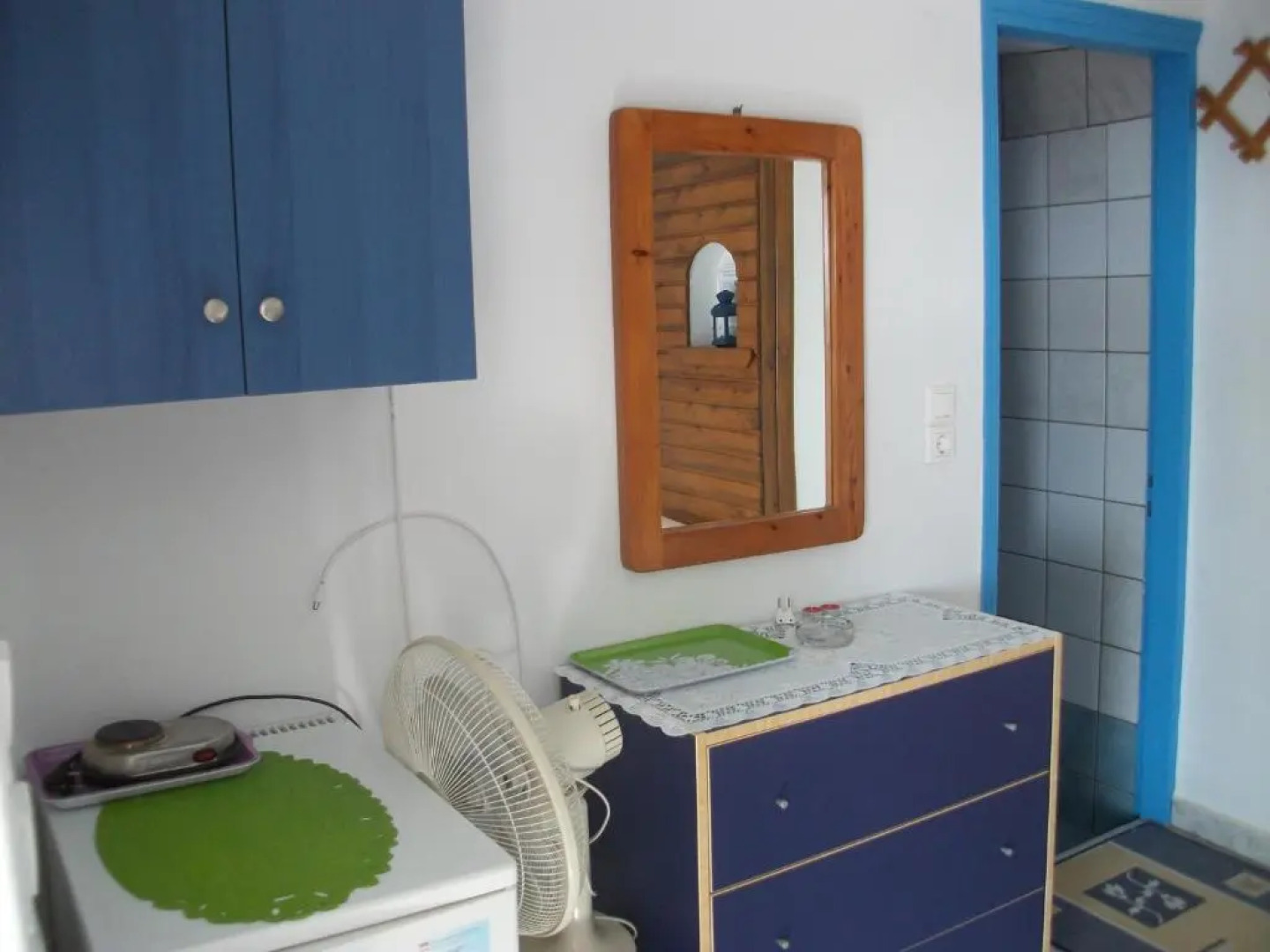 Floras Rooms and Studios