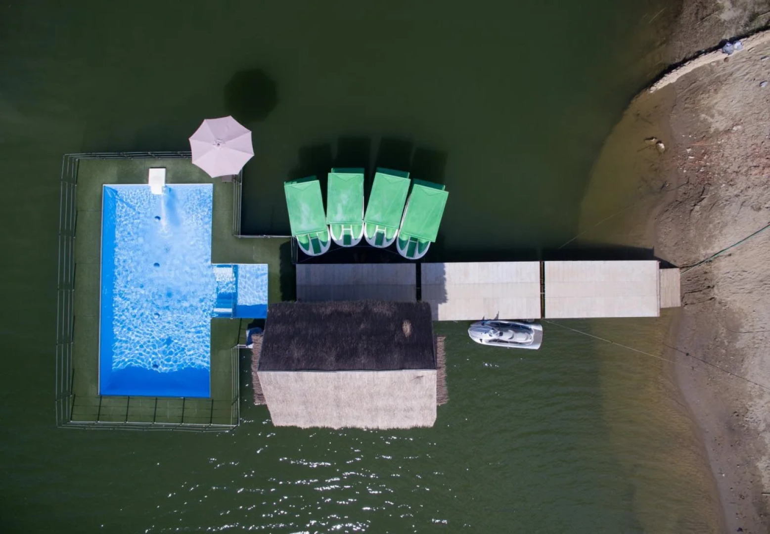 Sanctuary Nam Ngum Beach Resort