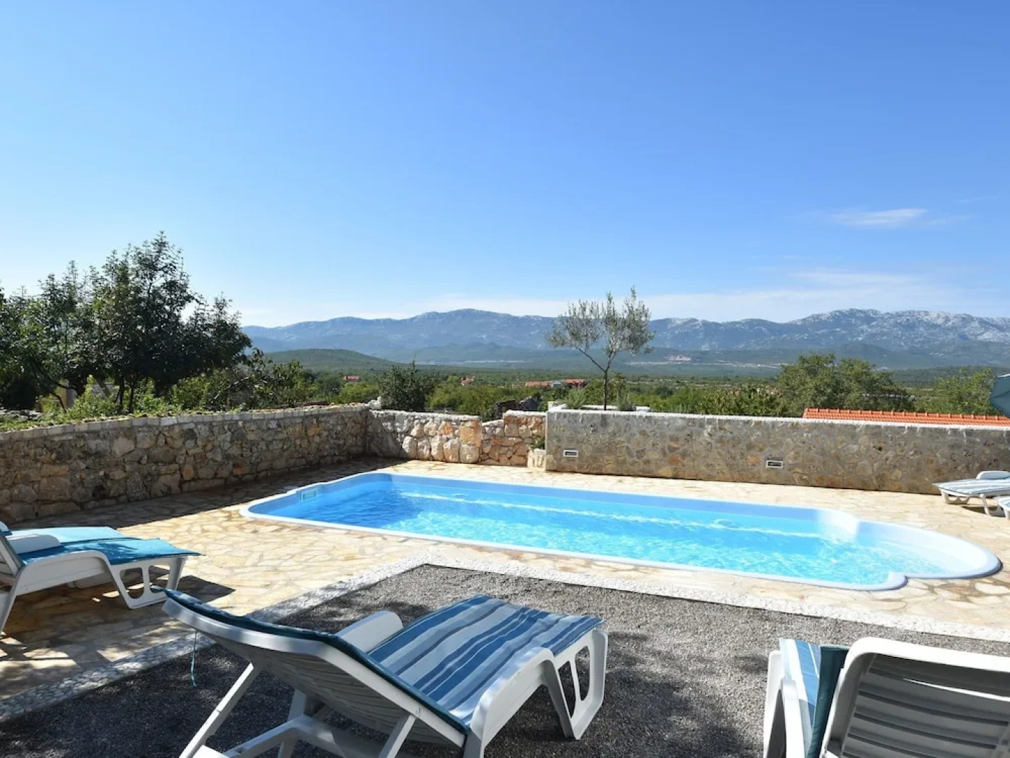 Pleasant Holiday Home With Private Swimming Pool, Gorgeous View and Quiet Location