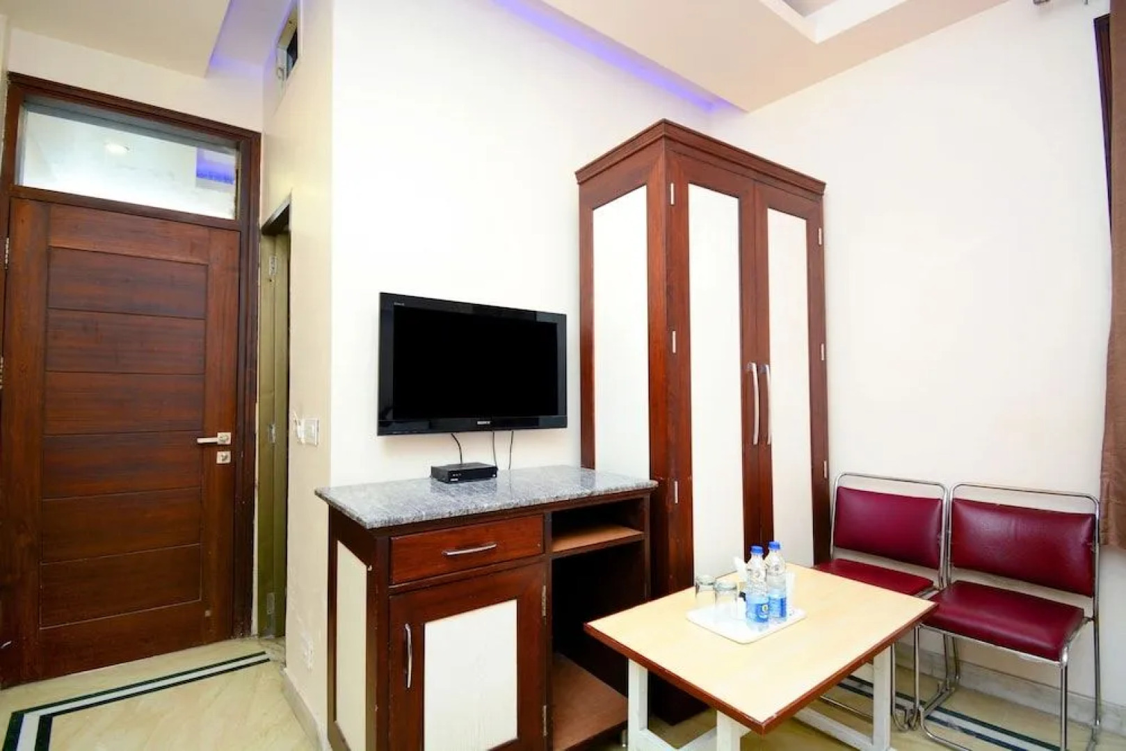 Oyo 8361 Leela Residency