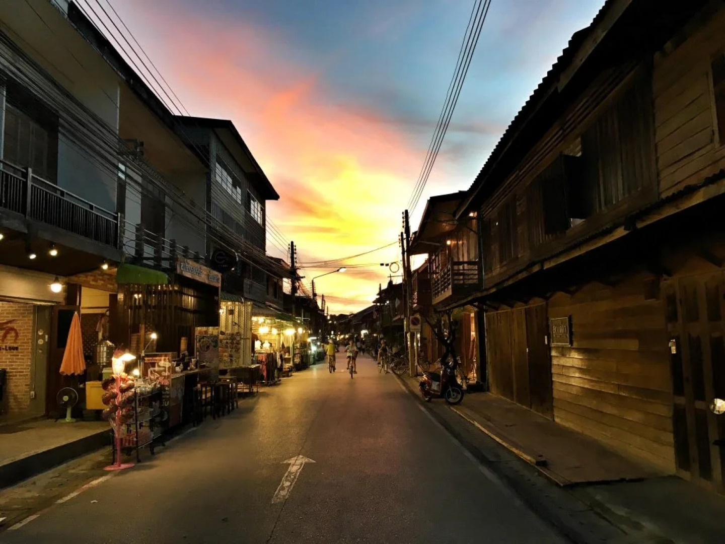 Chandra Varin Hometel