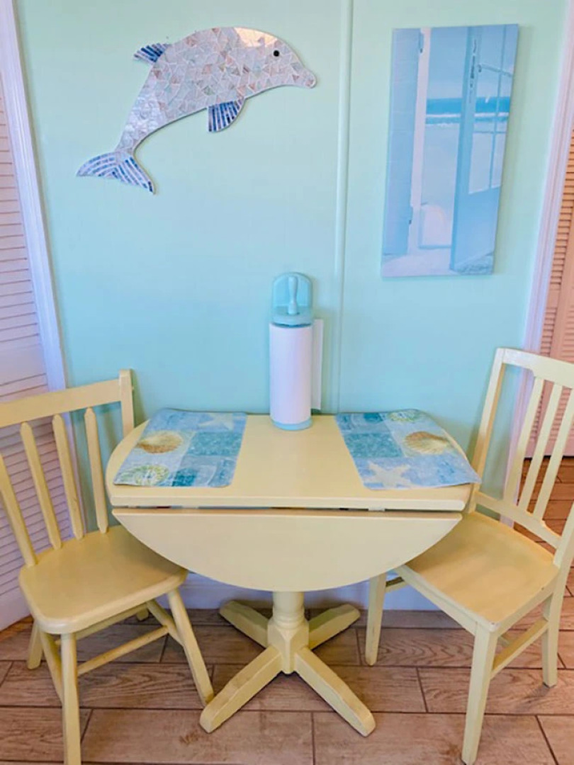 Redington Directly on the Beach Sea Rocket WiFi Parking 14