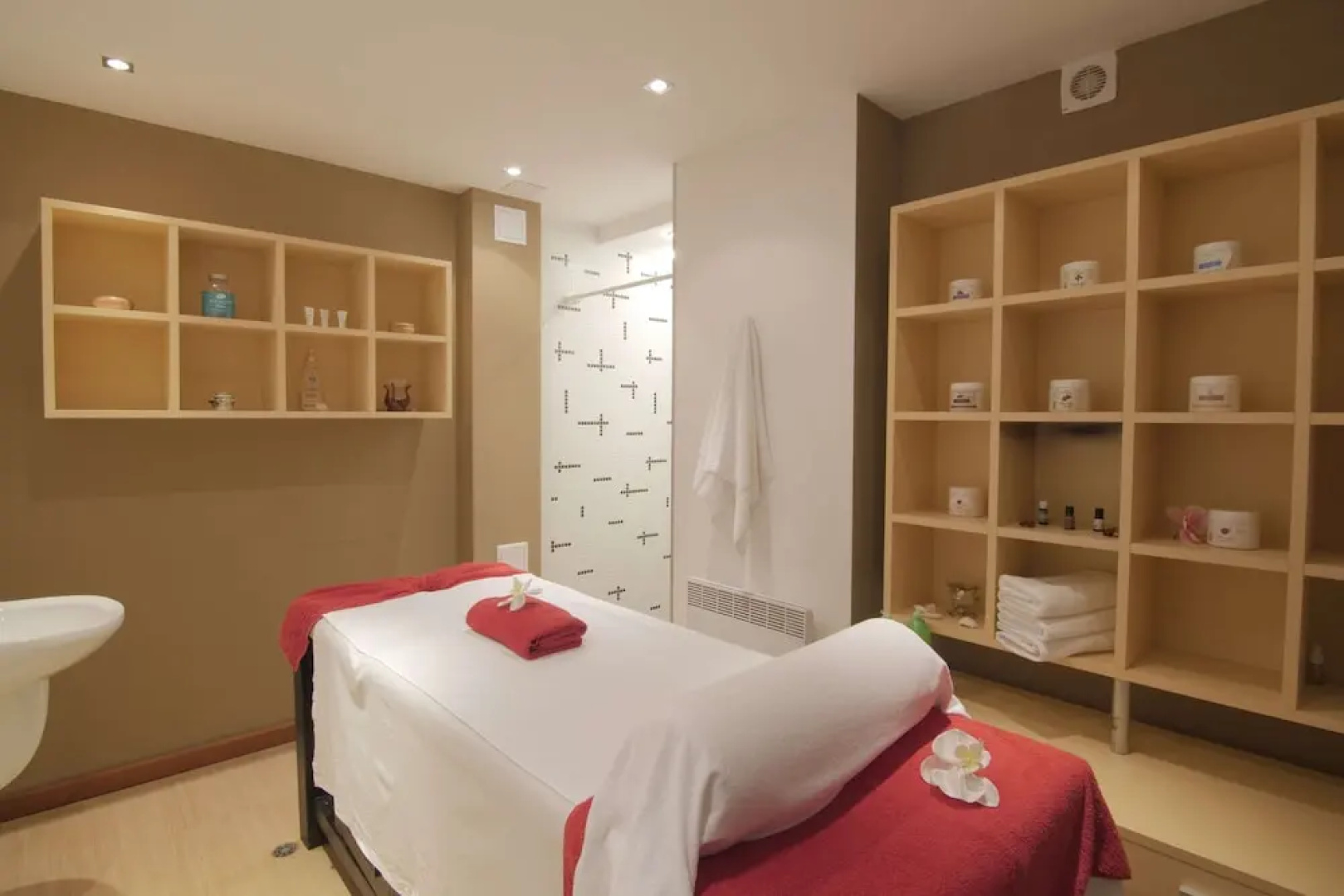 Local Stay Hotel, BW Signature Collection