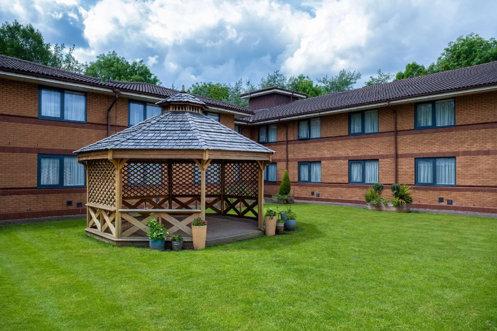 Holiday Inn Newcastle South by IHG