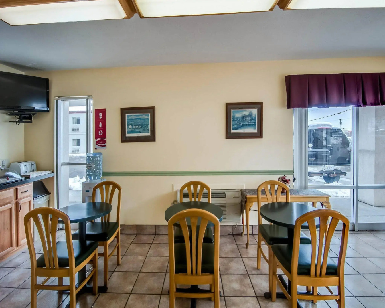 Econo Lodge East Staunton