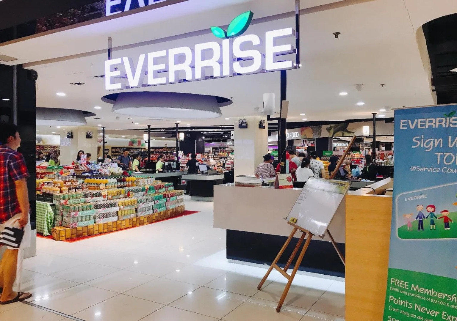 Dimple.Life - Hostel