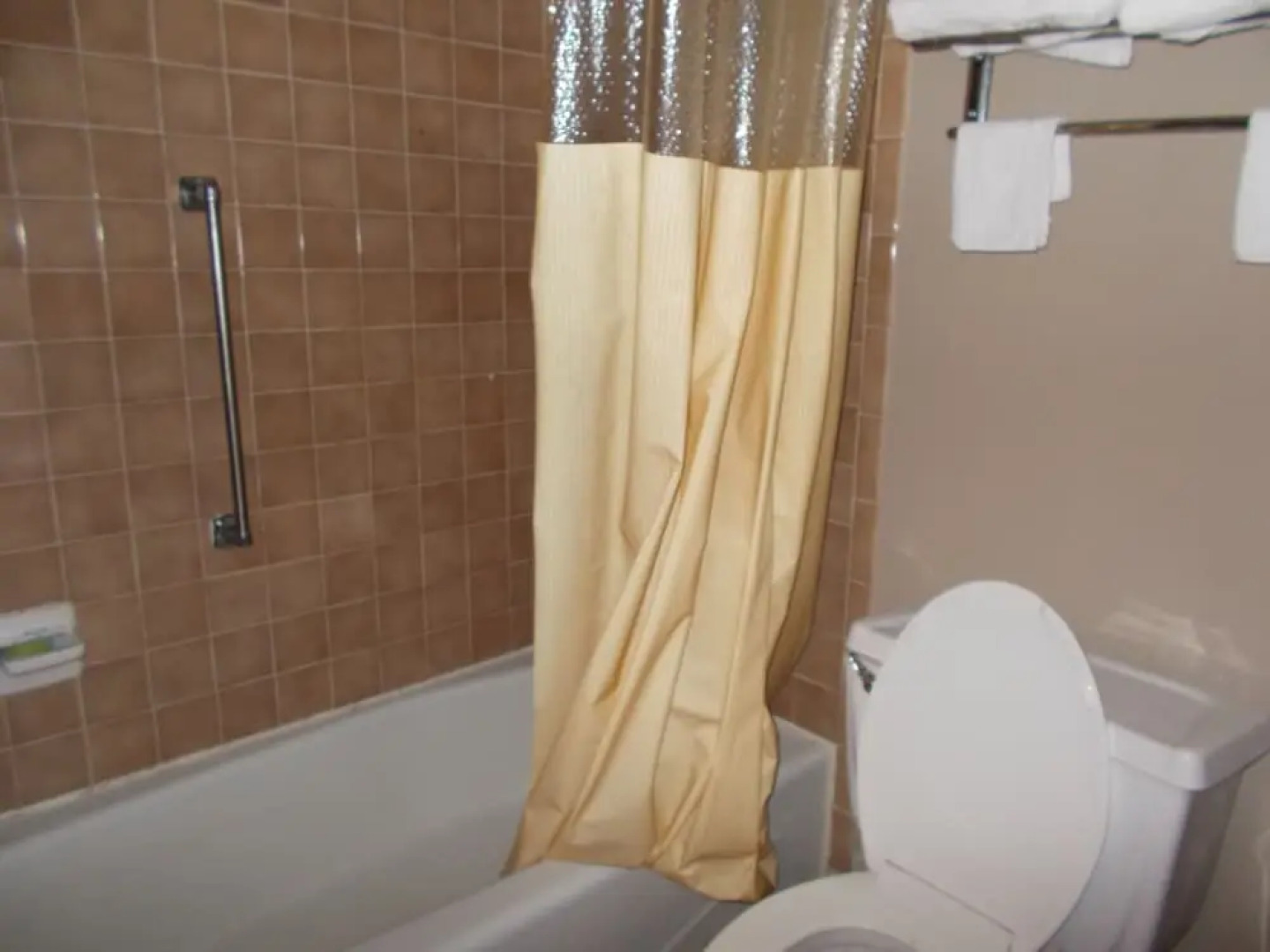 Seasons Inn and Suites