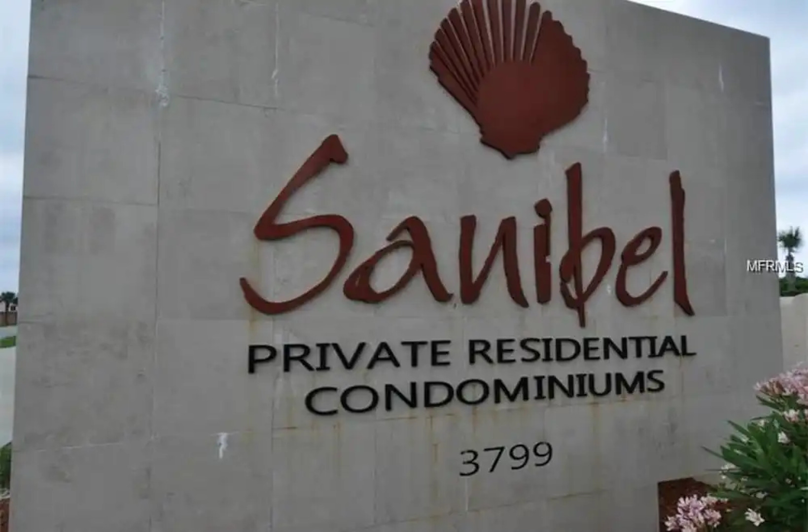 Sanibel 702 - Three Bedroom Condo