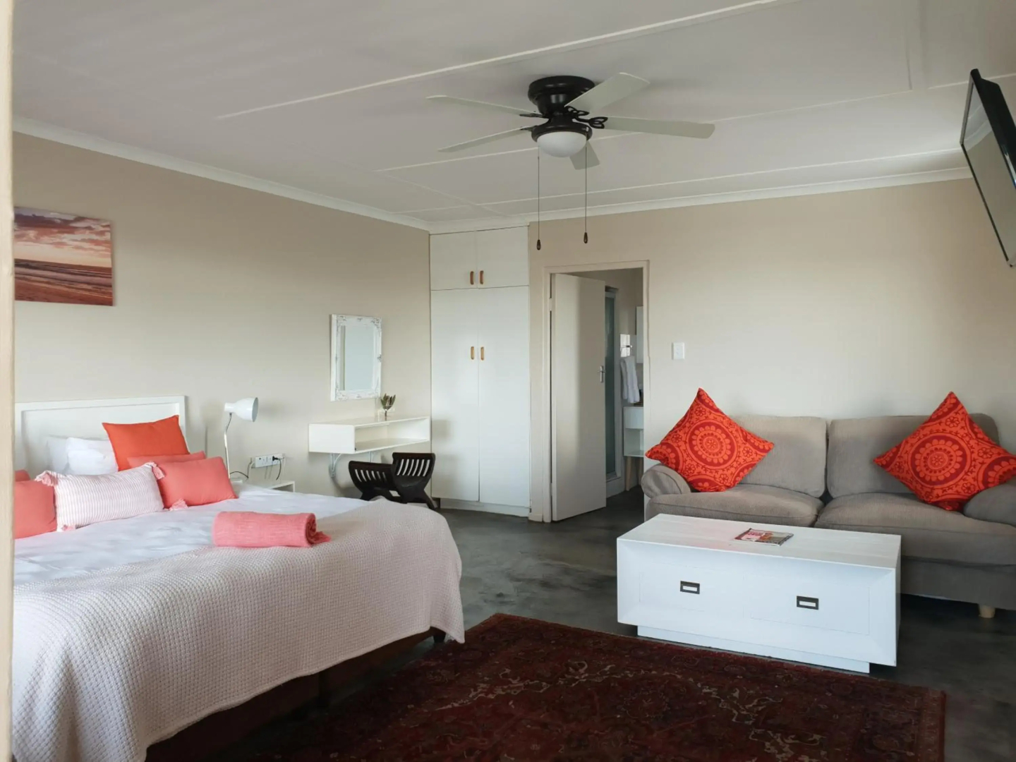 Saxon Lodge