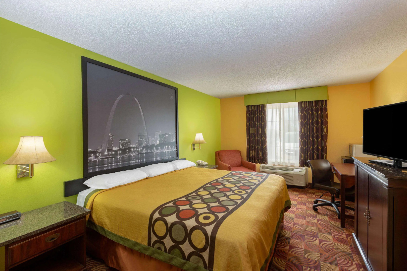 Super 8 by Wyndham Lake of the Ozarks