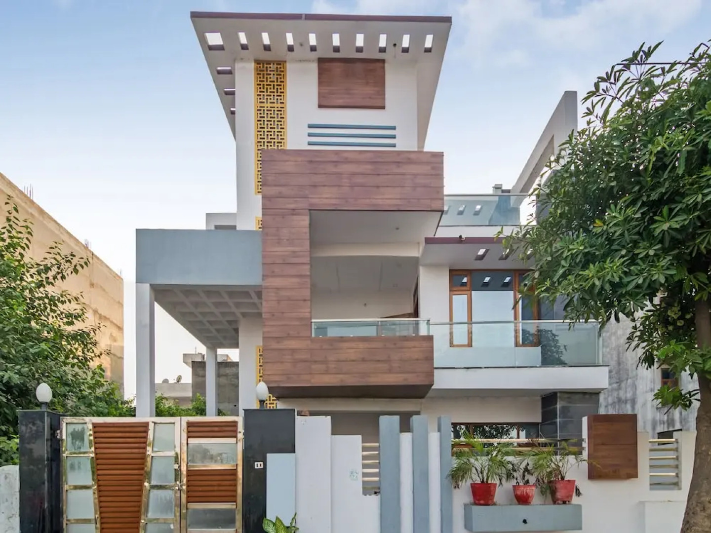 Treebo Trip Lake View Vastu Khand