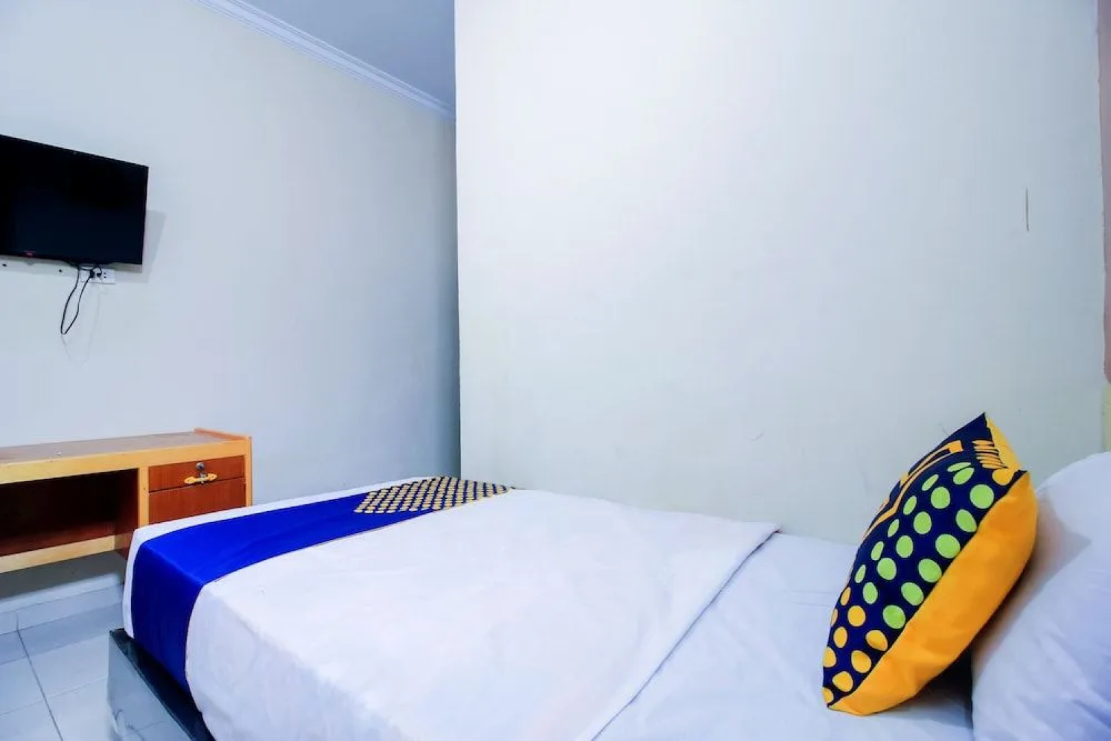 Spot On 2370 Berkah Homestay Syariah