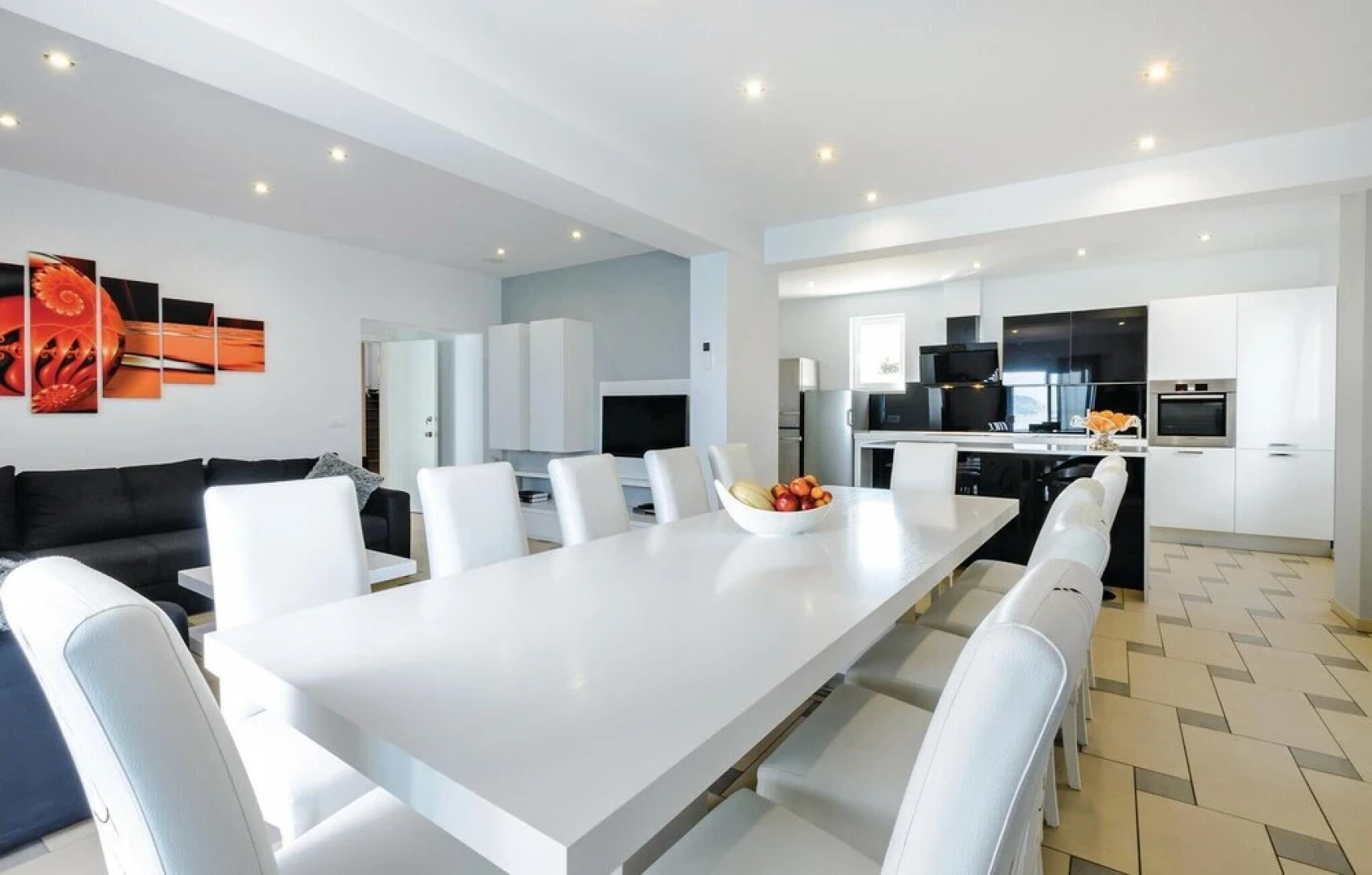 Nice Home in Sreser with Hot Tub, Sauna & WiFi