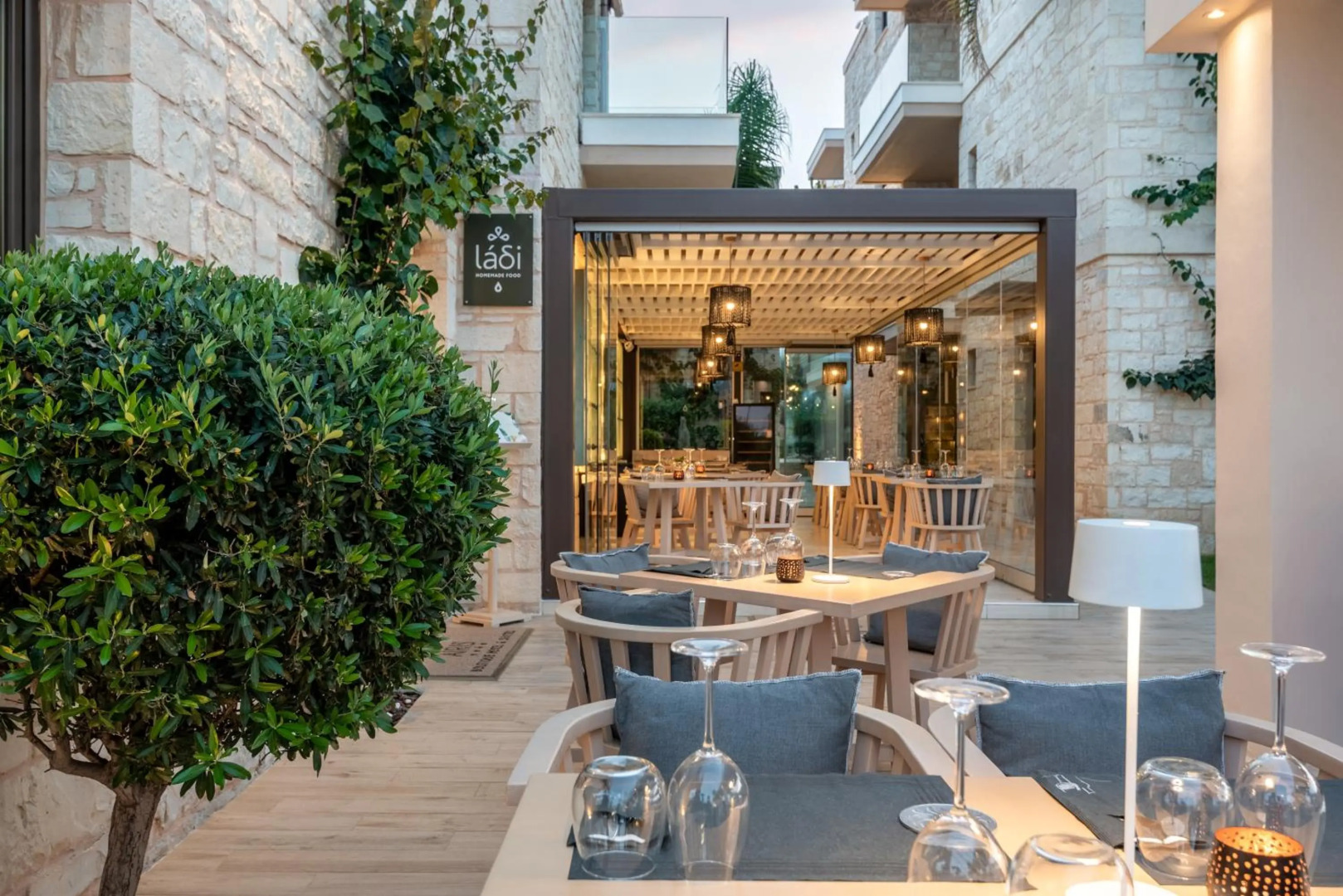 Airis Boutique & Suites