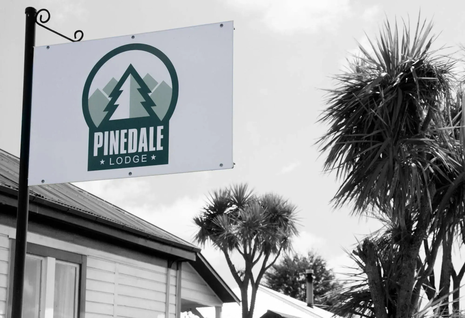 Pinedale Lodge & Apartment