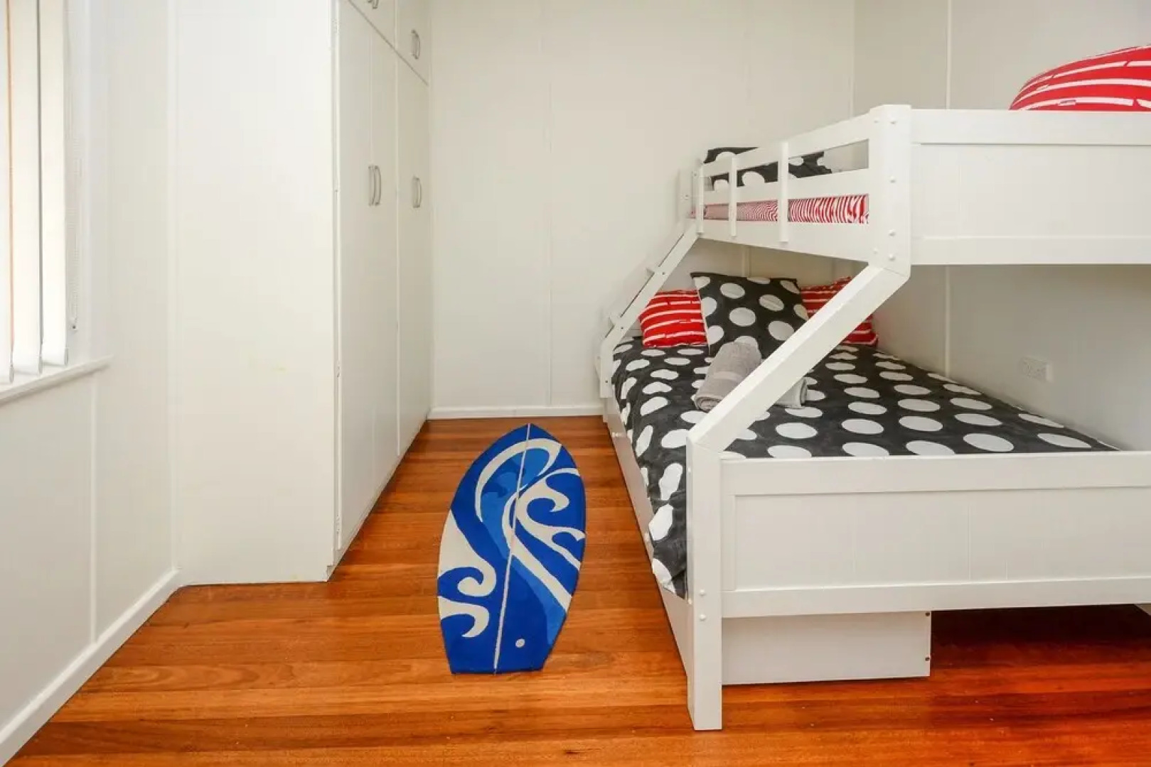 Stay on Seventh - Sawtell