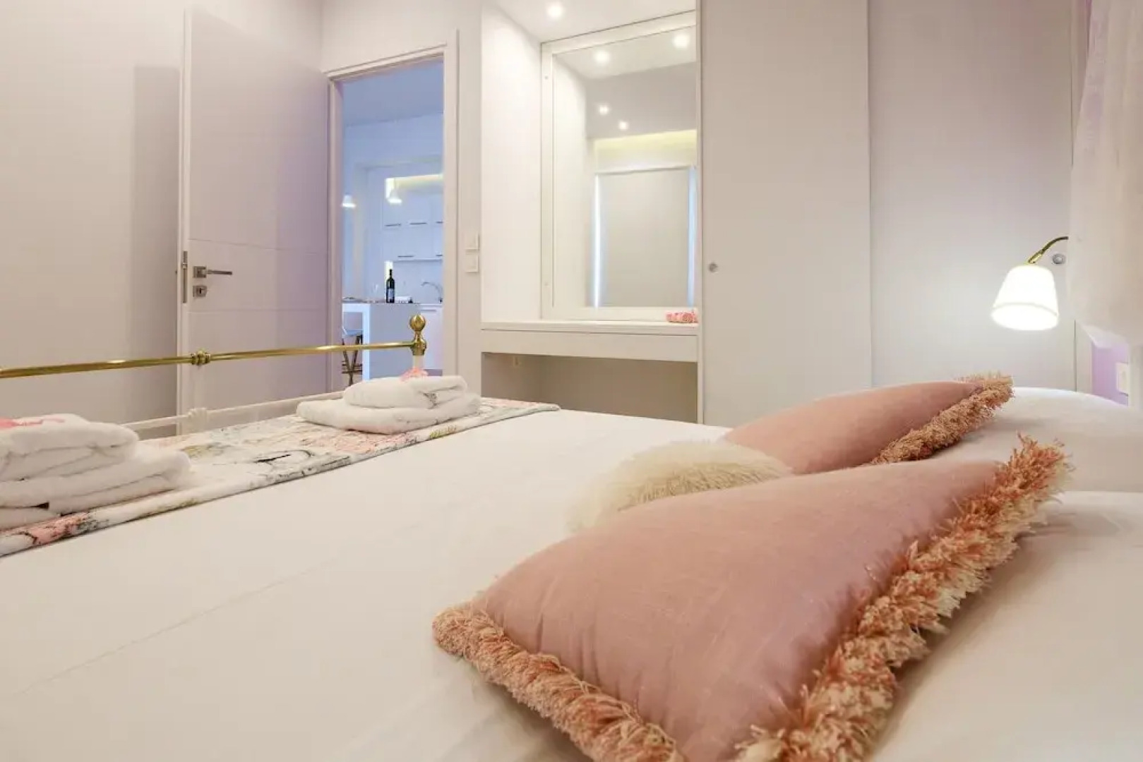 Cozy Home close to old Port Sea Front & Parking