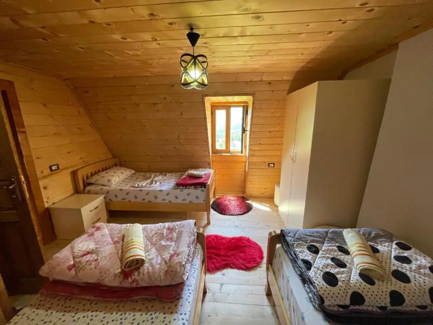 Guesthouse "Gjin Thana"