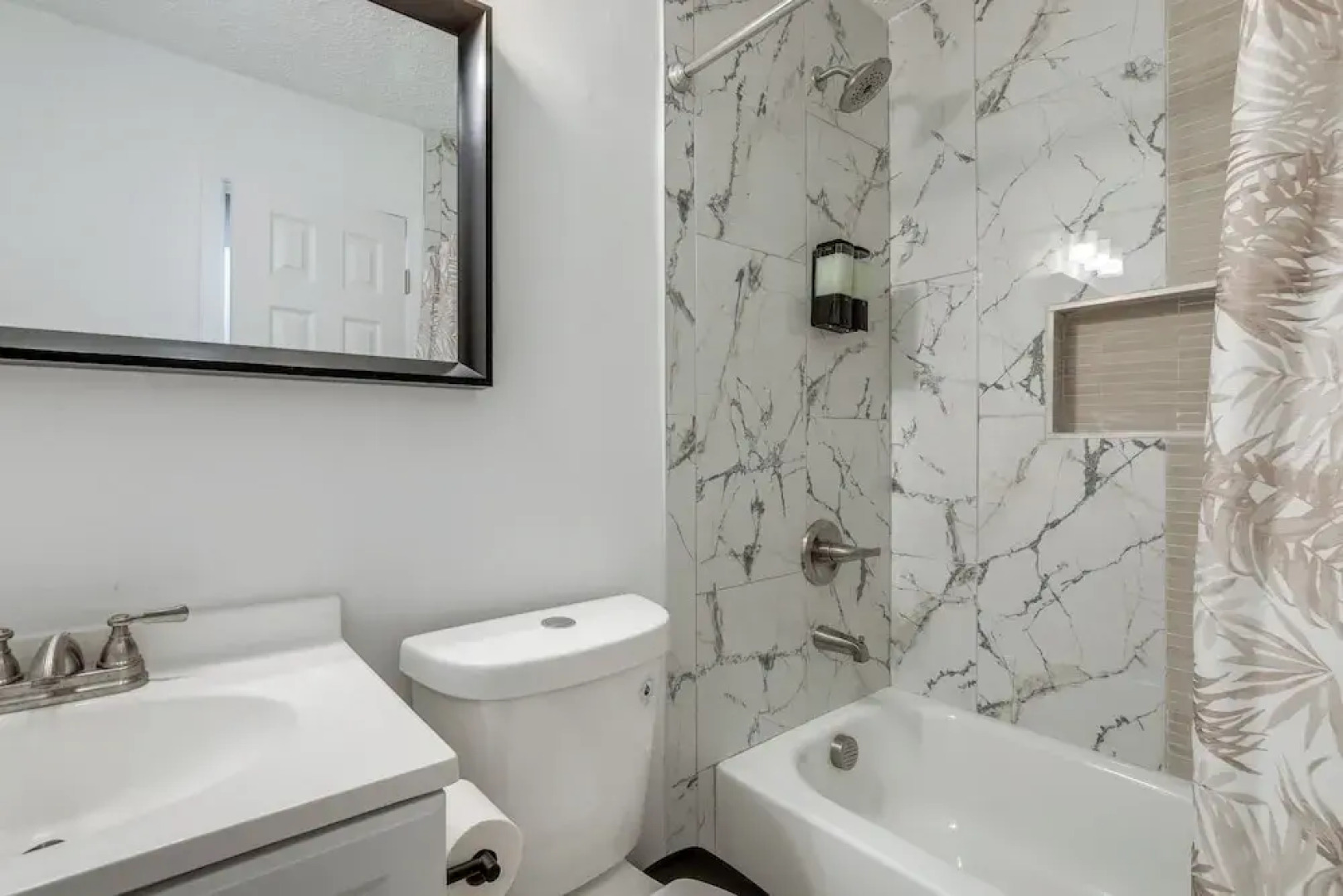 Modern Home w/ Yard Near ATL Attractions!