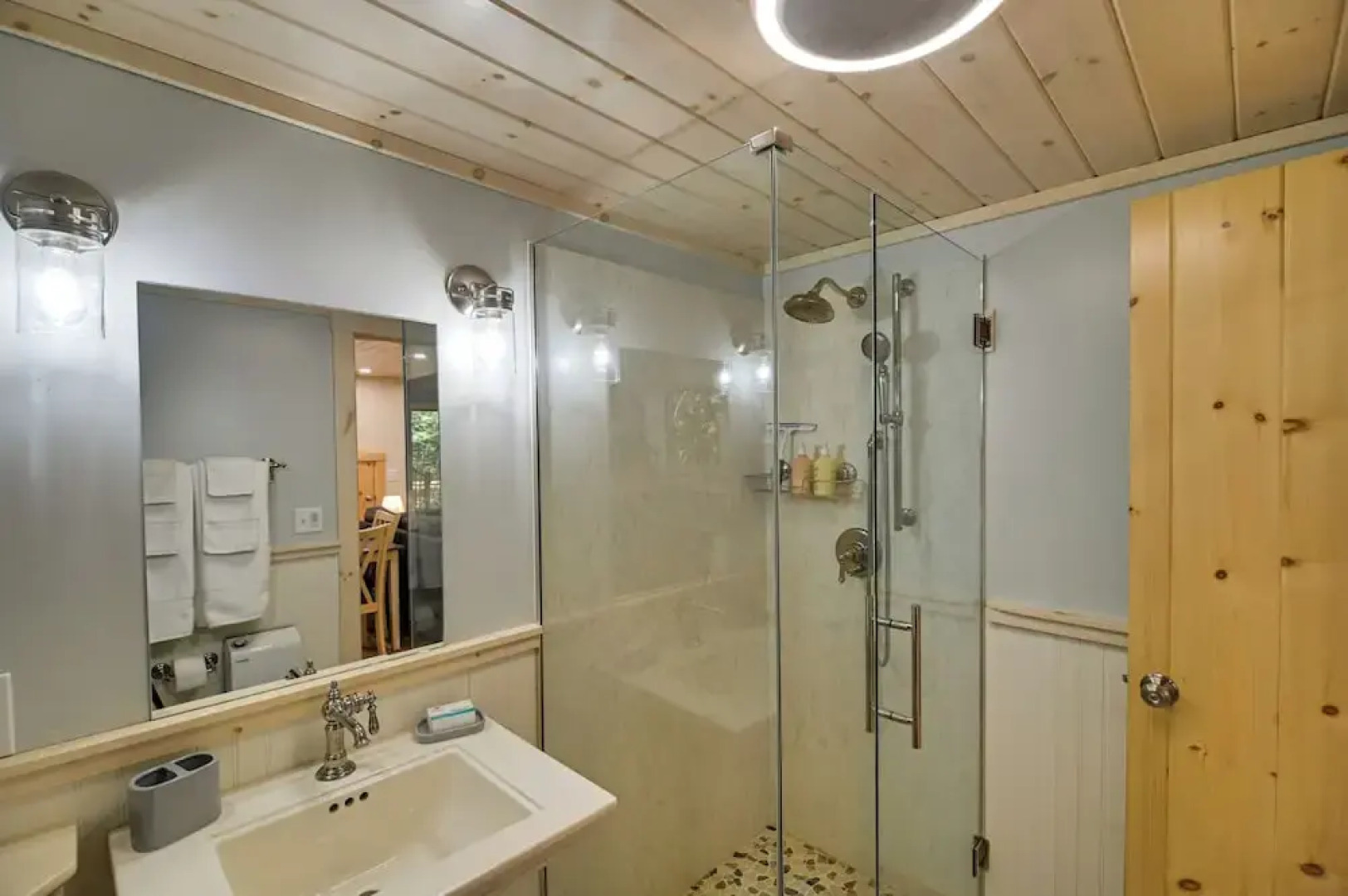 Tree House w/ Hot Tub: Near Sunday River Resort!