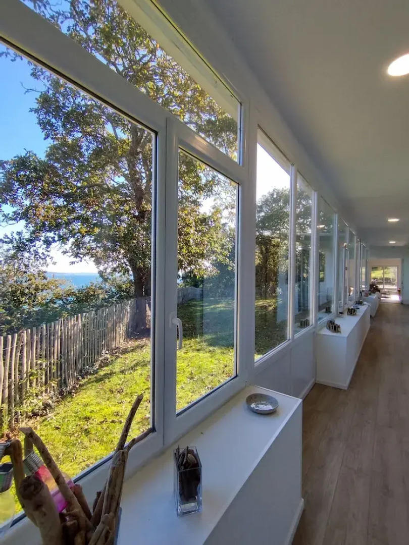 Superb Villa With sea View Near the Beach