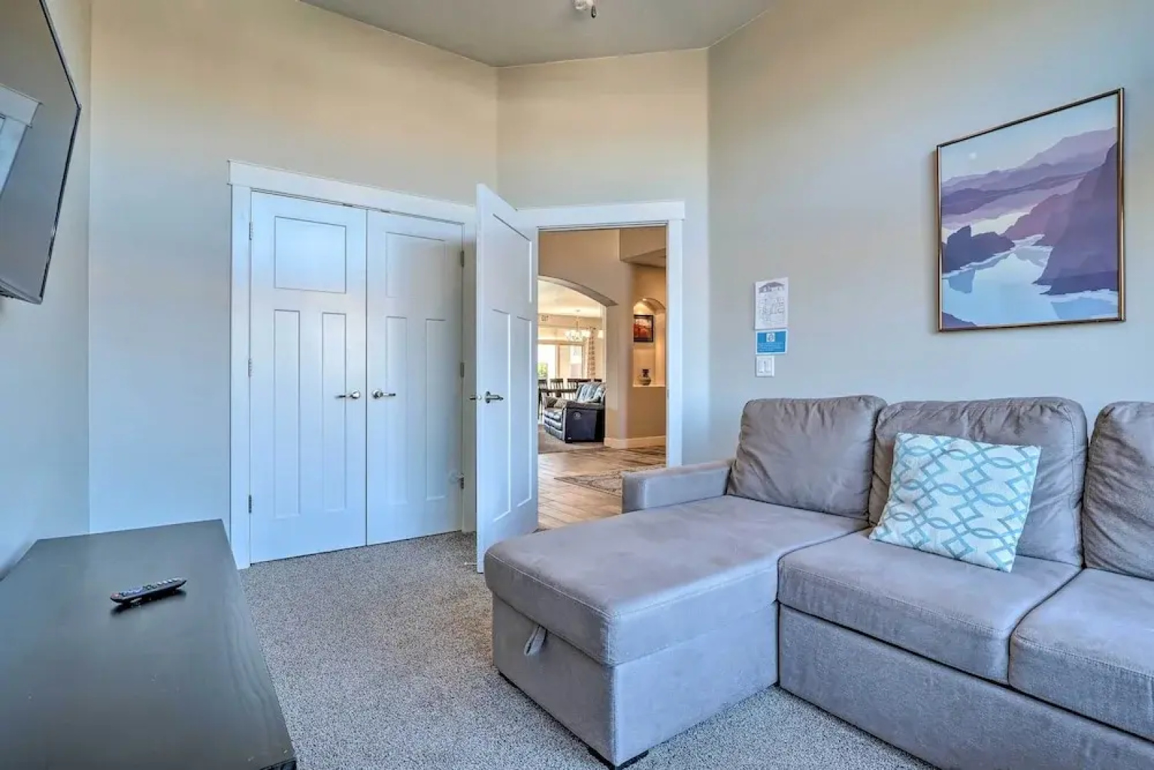Adventure Bound Home w/ Pickleball, Hot Tub & More