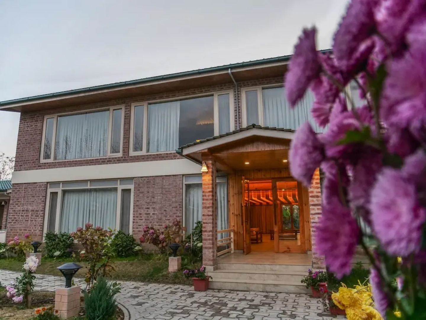 The Orchard Retreat & Spa, Srinagar