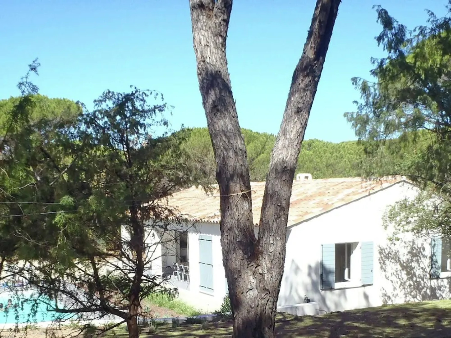 Villa with air conditioning, private pool in Provence, half an hour drive from the beach