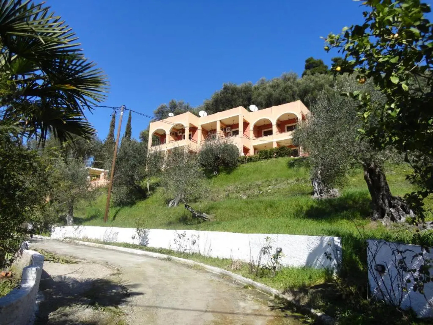 Aphrodite Apartments