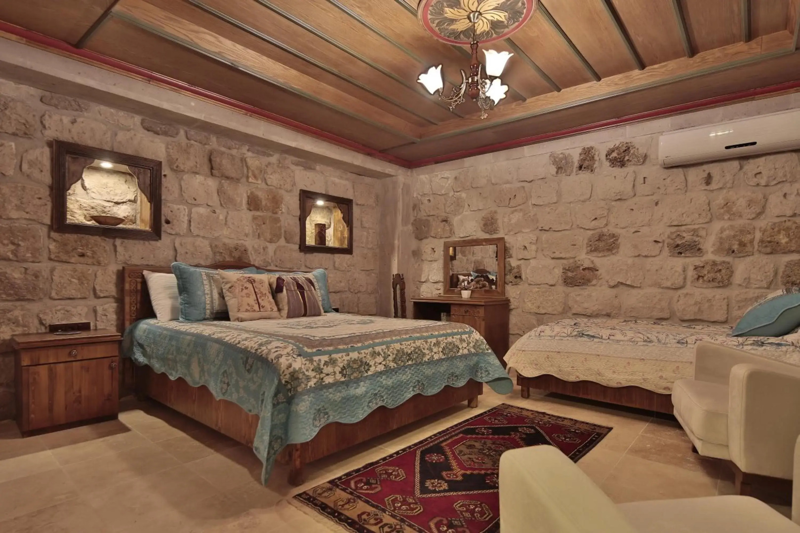 Guzide Cave Hotel