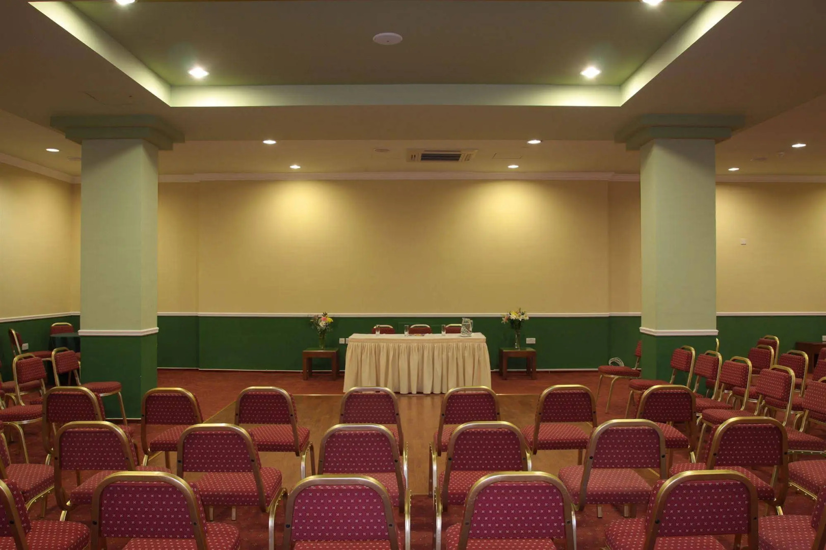 Panas Holiday Village