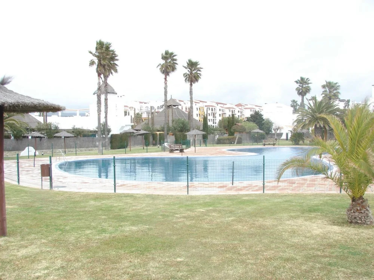 Apartment - 2 Bedrooms with Pool and Sea views - 107777