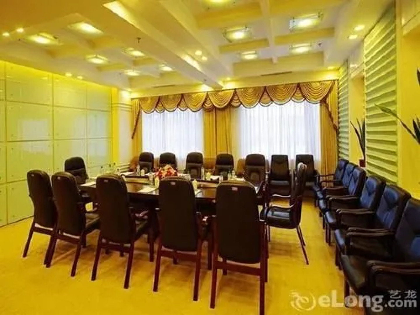 Zhonglian Hotel - Dandong