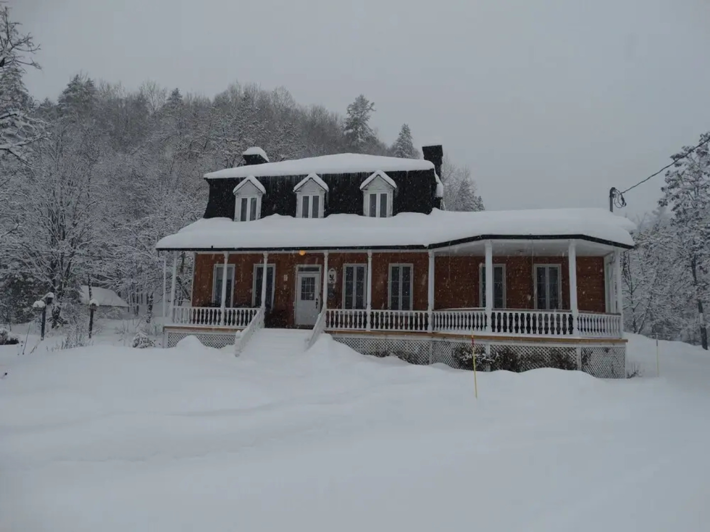 Auberge Du Sault-A-La-Puce