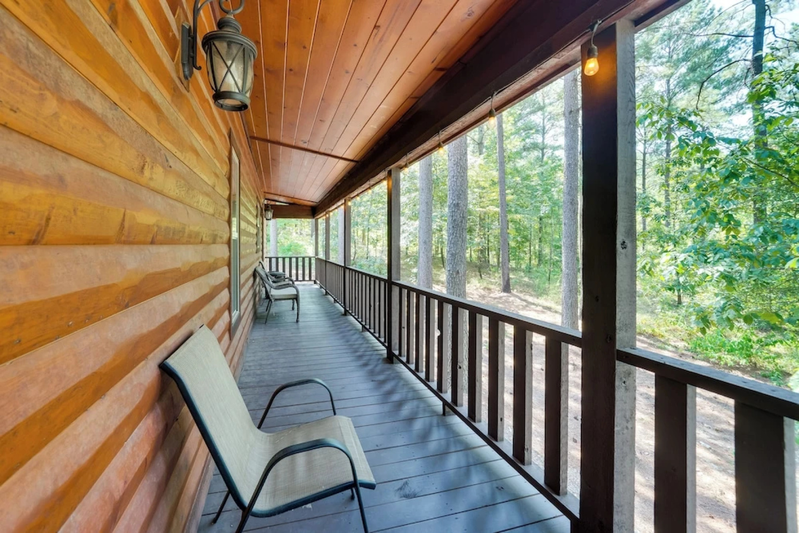 Broken Bow Escape w/ Hot Tub & Basketball Court!