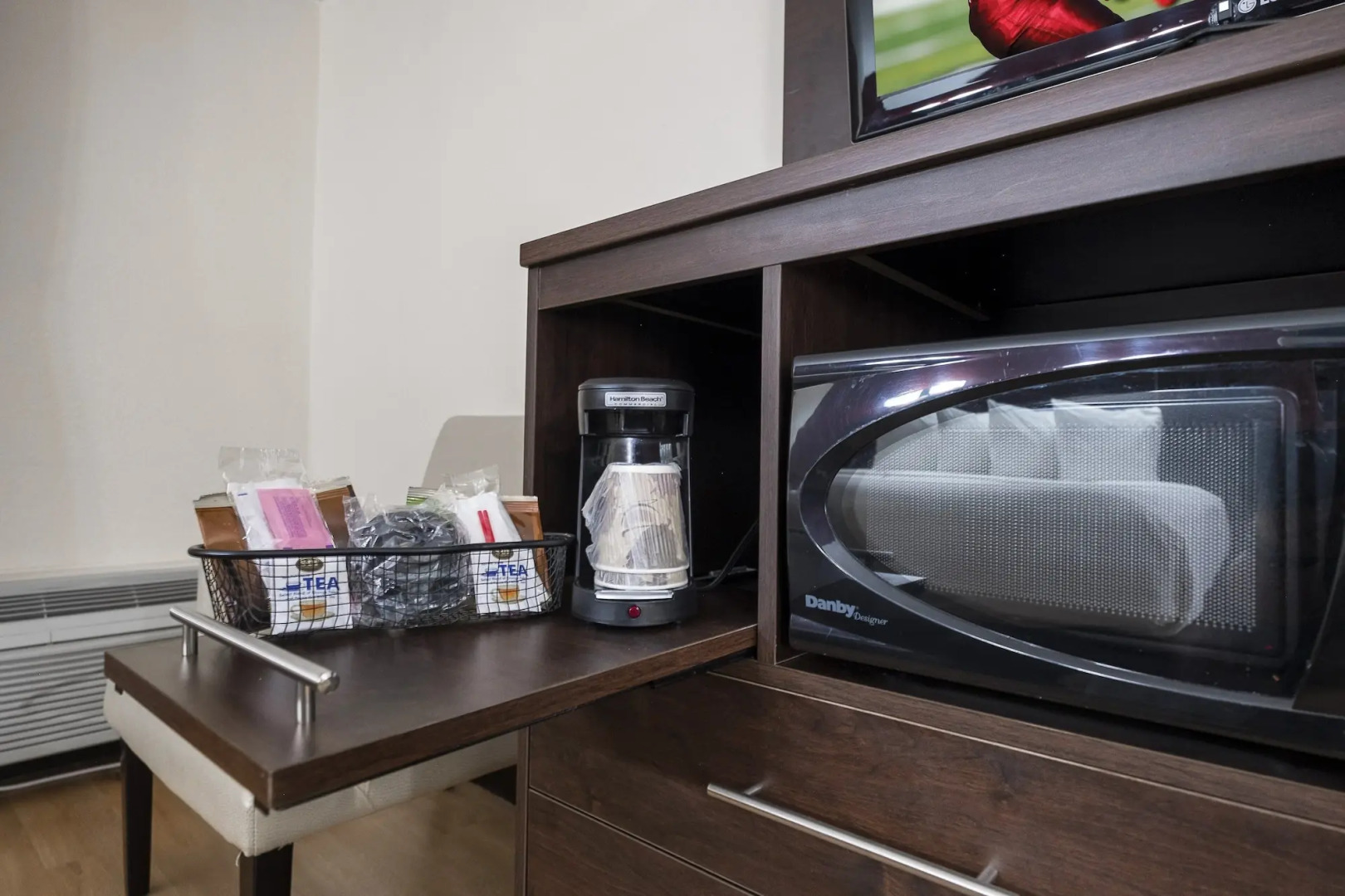 Red Roof Inn PLUS+ & Suites Knoxville West-Cedar Bluff