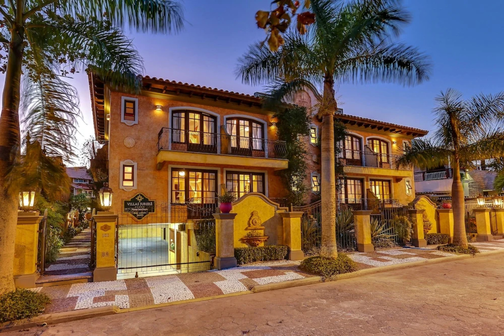 Villas Jurere Residences