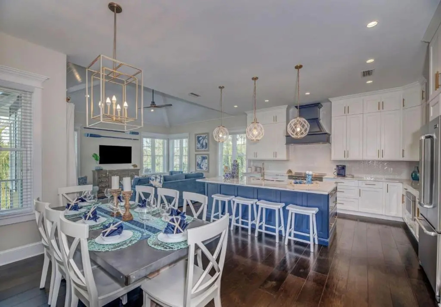 4 bed 4 and a half bath SLEEPS 10 elevator Heated Pool Spa Free WiFi boat dock