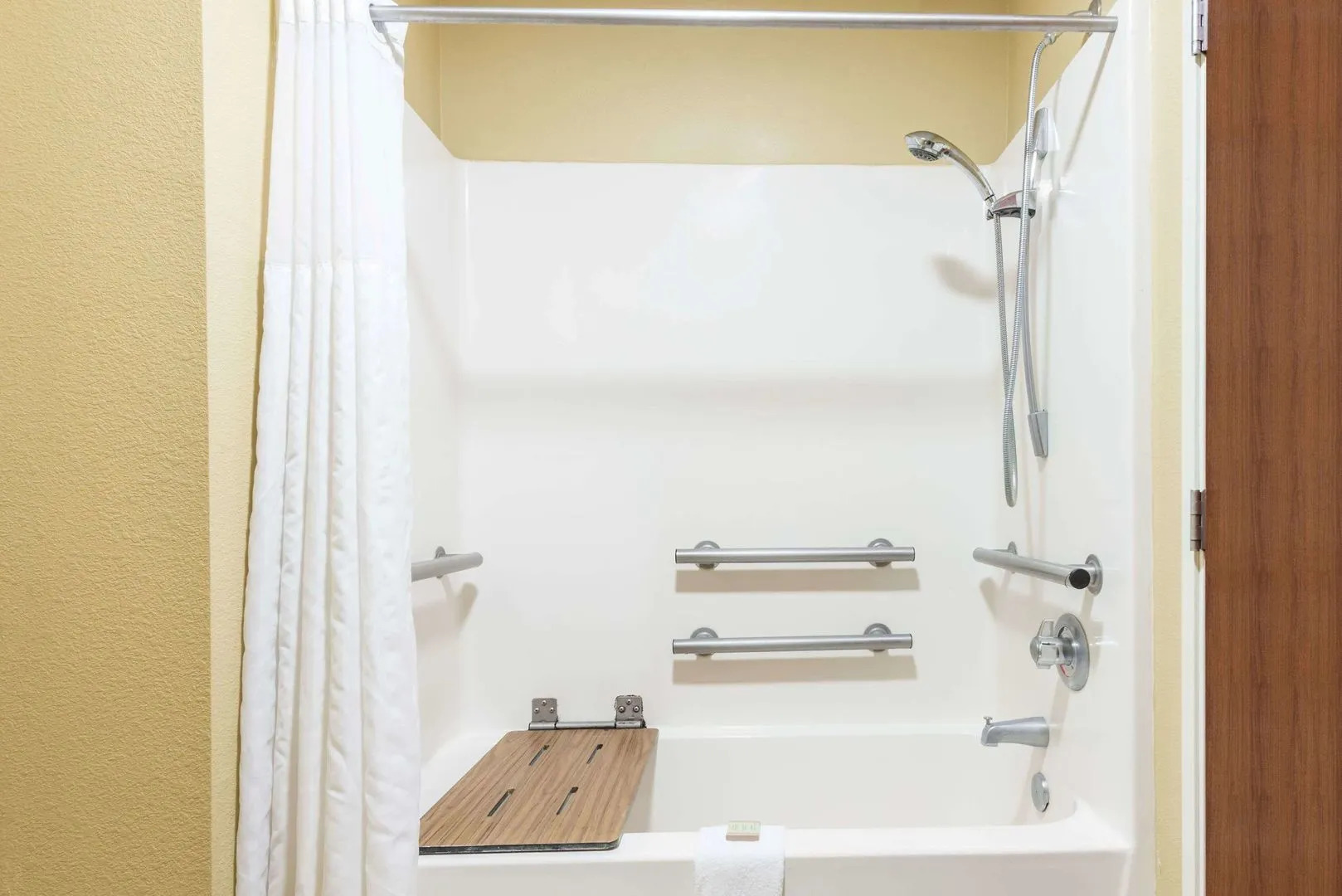 Super 8 By Wyndham Prince Frederick