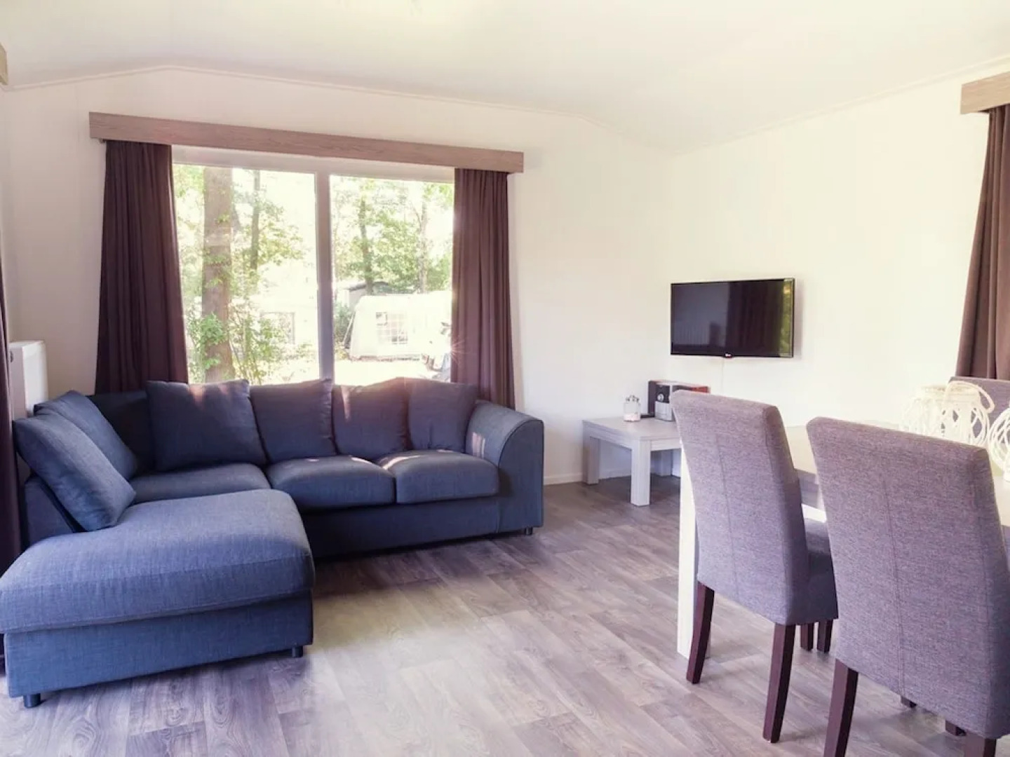 Comfortable Chalet Close to Nature