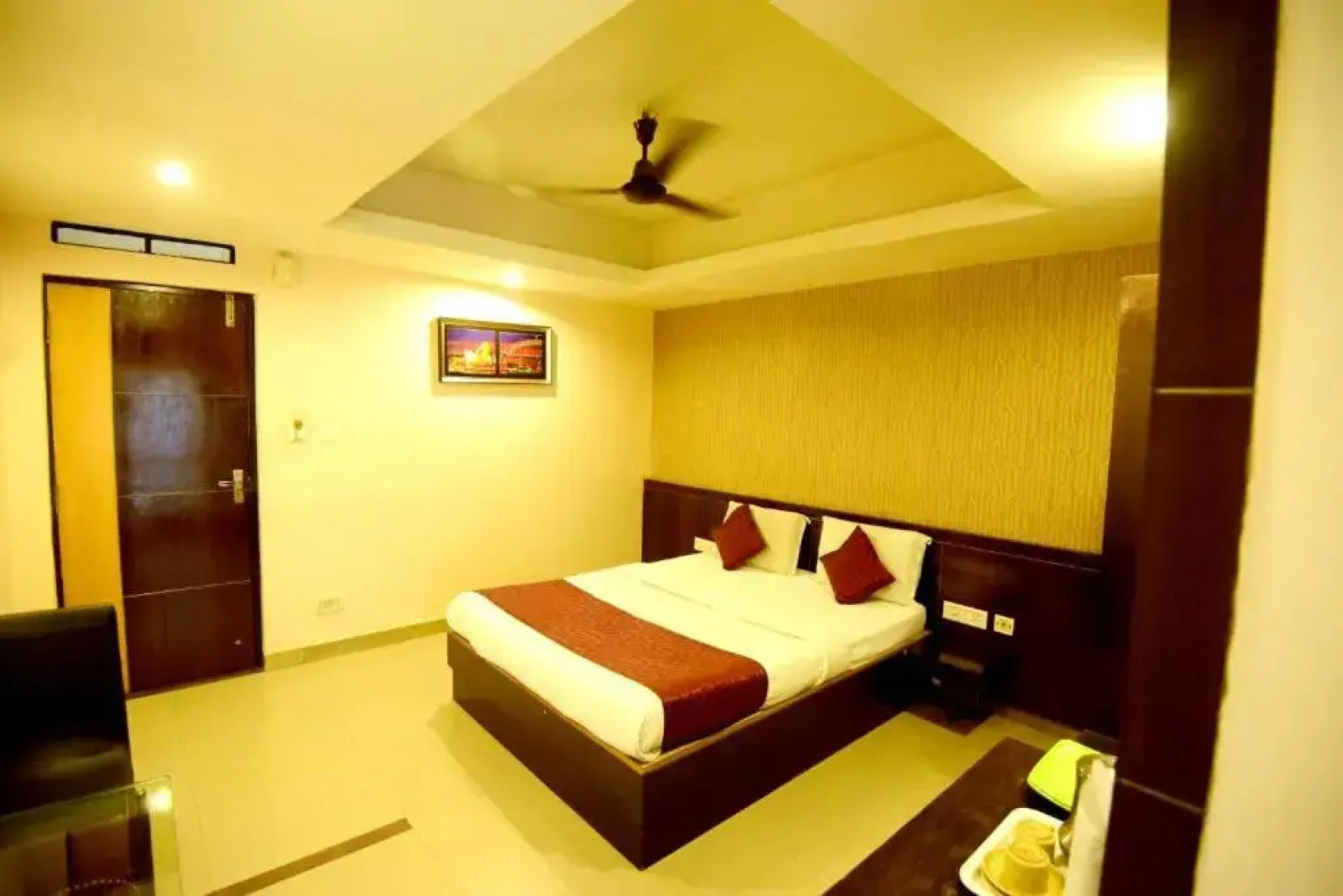 Hotel Shastri Paradise