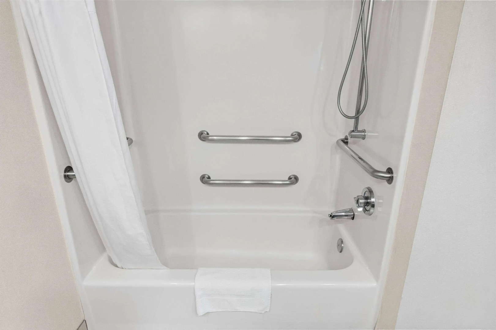 Ramada by Wyndham SeaTac Airport